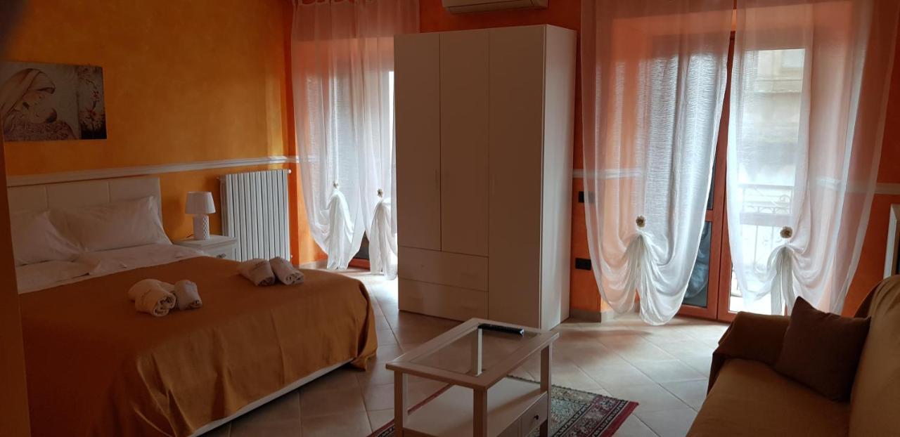 فيبو فالينتيا B&B Del Corso Vittorio المظهر الخارجي الصورة